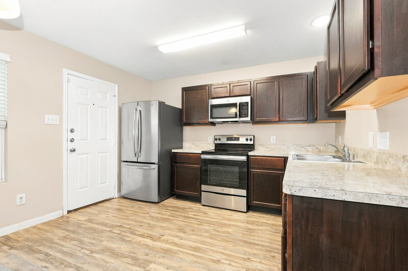 1,725/Mo, 21110 Sugar Orchard Lane Tomball, TX 77375 Kitchen View