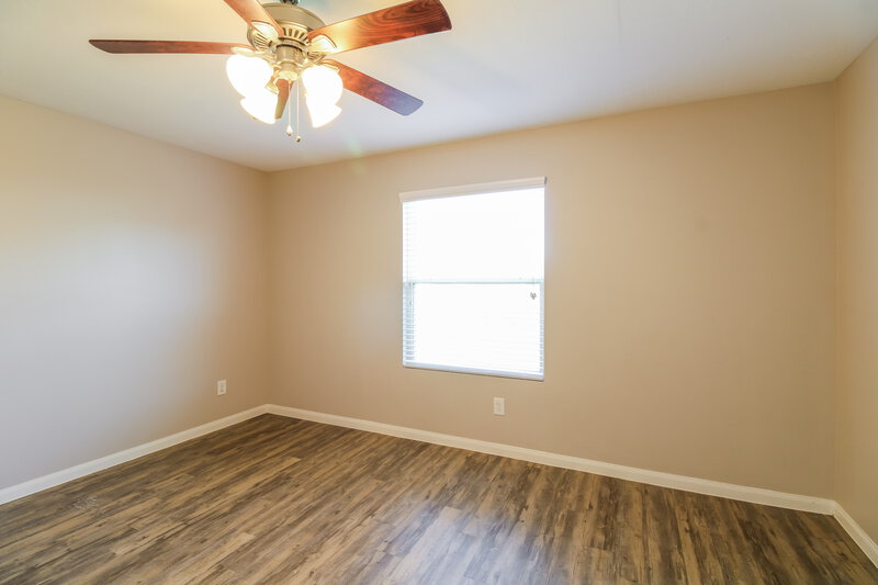 2,110/Mo, 21110 Sugar Orchard Lane Tomball, TX 77375 Main Bedroom View