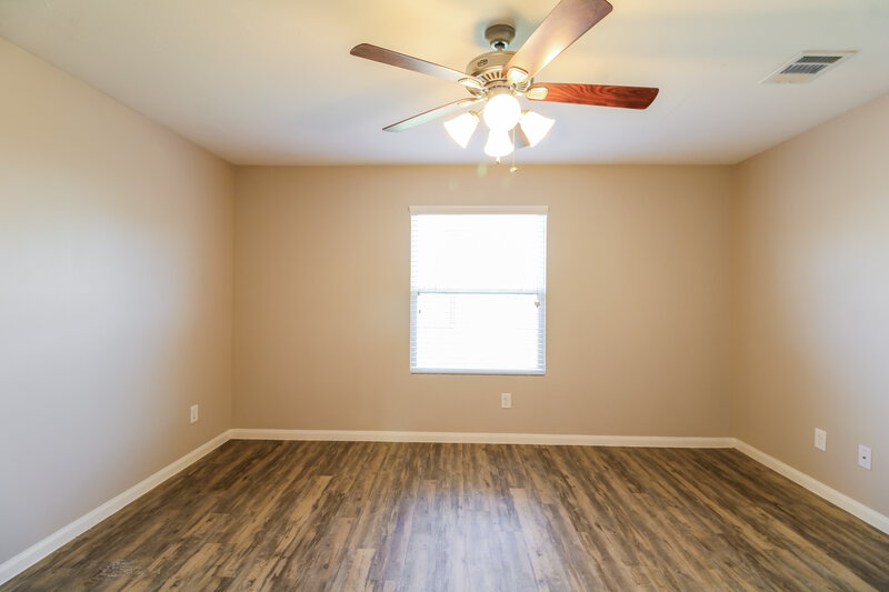 2,110/Mo, 21110 Sugar Orchard Lane Tomball, TX 77375 Main Bedroom View 2