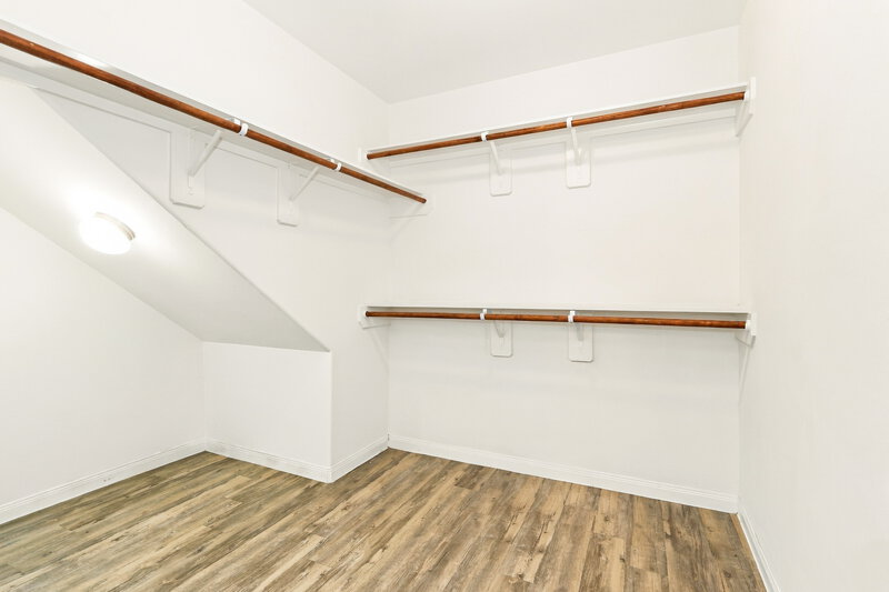 1,725/Mo, 21110 Sugar Orchard Lane Tomball, TX 77375 Walk In Closet View