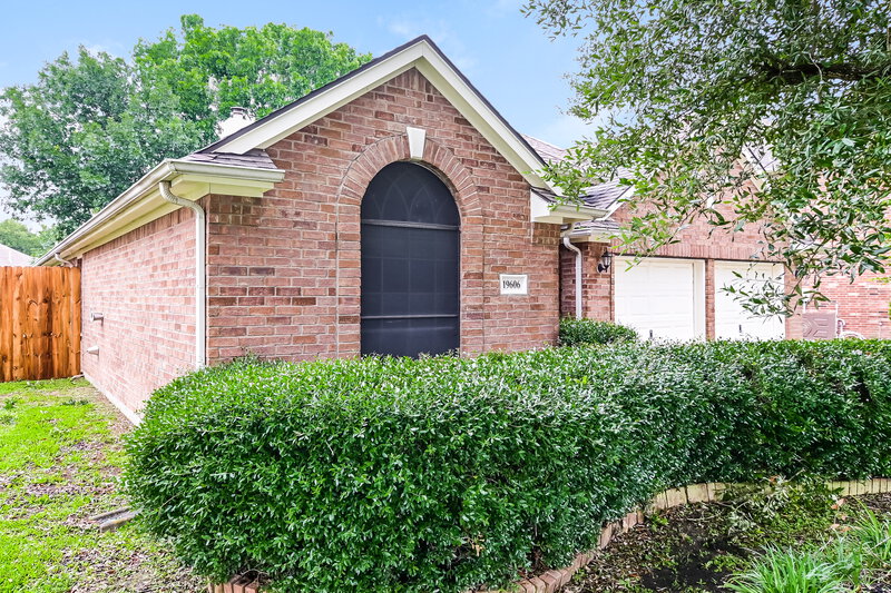 2,110/Mo, 19606 Winding Canyon Lane Katy, TX 77449 Front View