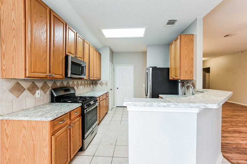 2,110/Mo, 19606 Winding Canyon Lane Katy, TX 77449 Kitchen View