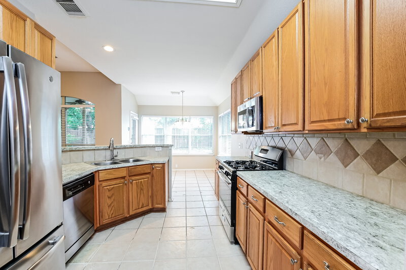 2,110/Mo, 19606 Winding Canyon Lane Katy, TX 77449 Kitchen View 2