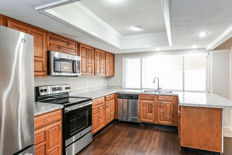 1,800/Mo, 2719 Killdeer Lane Humble, TX 77396 Kitchen View 2