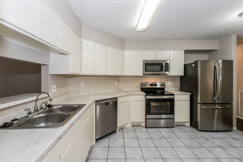 1,880/Mo, 7418 Odinglen Dr Houston, TX 77095 Kitchen View
