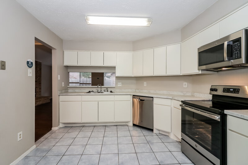1,880/Mo, 7418 Odinglen Dr Houston, TX 77095 Kitchen View 2