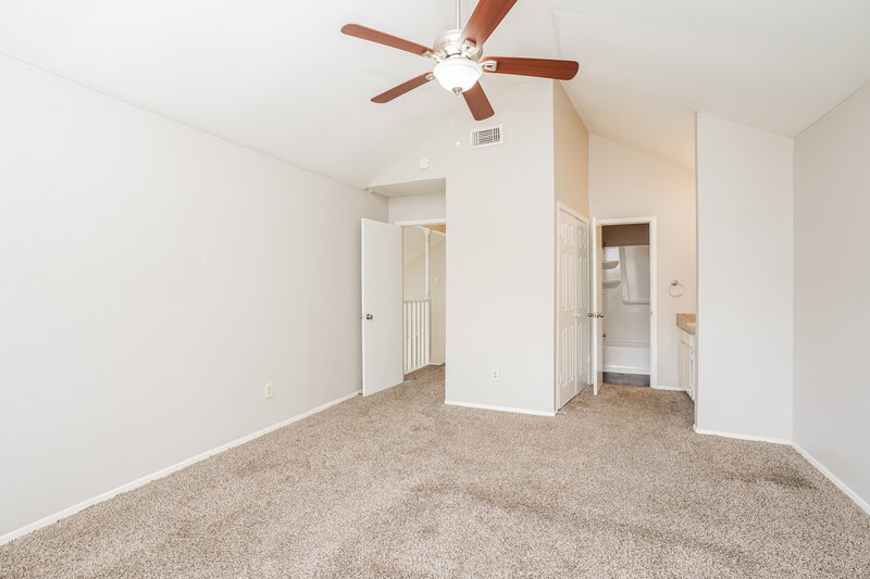 1,760/Mo, 5907 Beaconridge Drive Houston, TX 77053 Main Bedroom View 2
