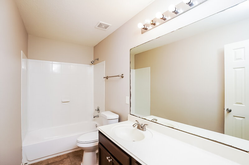 1,785/Mo, 18215 Rexine Lane Cypress, TX 77433 Bathroom View