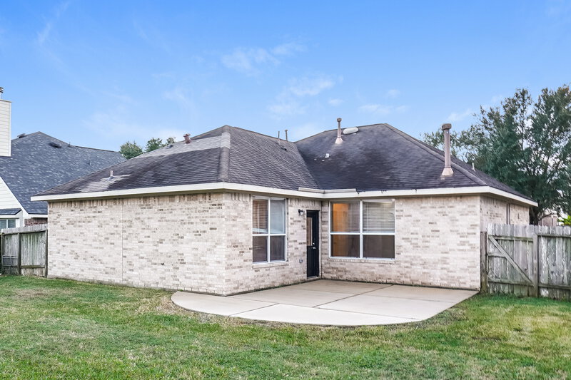 1,965/Mo, 8715 Elm Drake Lane Humble, TX 77338 Rear View