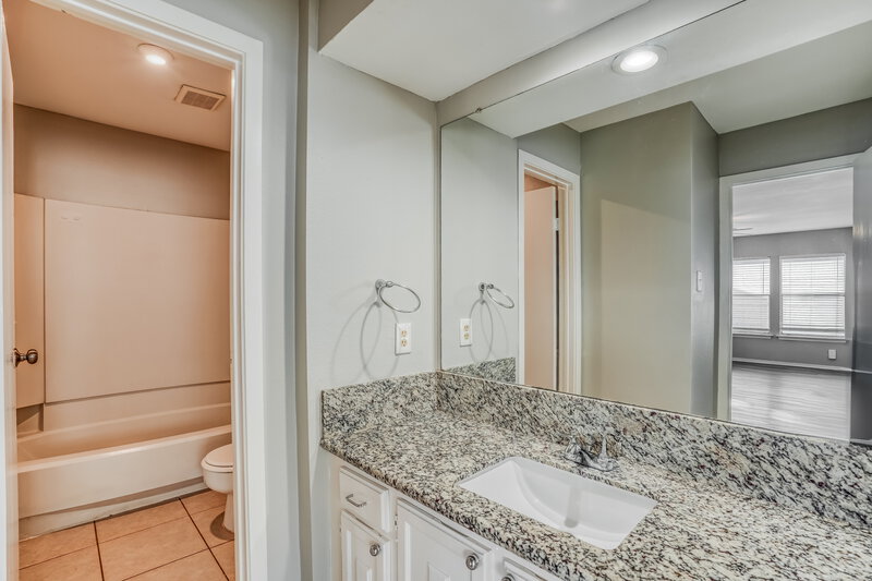 2,275/Mo, 3534 Duncaster Drive Missouri City, TX 77459 Bathroom View
