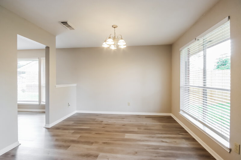 1,620/Mo, 2427 Meandering Trail Kingwood, TX 77339 Dining Room View
