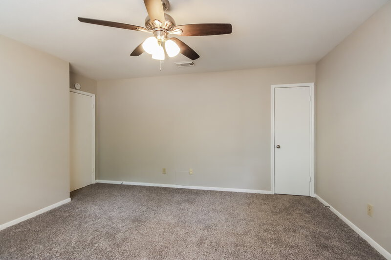 1,620/Mo, 2427 Meandering Trail Kingwood, TX 77339 Main Bedroom View 2