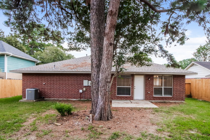 1,620/Mo, 2427 Meandering Trail Kingwood, TX 77339 Rear View