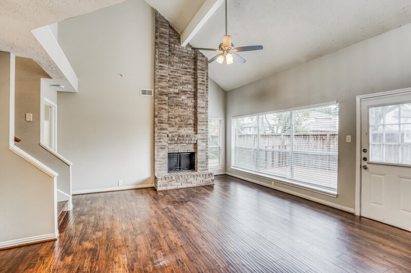 1,940/Mo, 2002 Hickory Glen Dr Missouri City, TX 77489 Living Room View