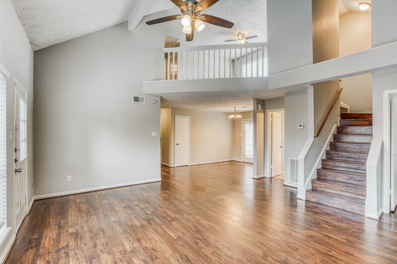 1,940/Mo, 2002 Hickory Glen Dr Missouri City, TX 77489 Living Room View 2
