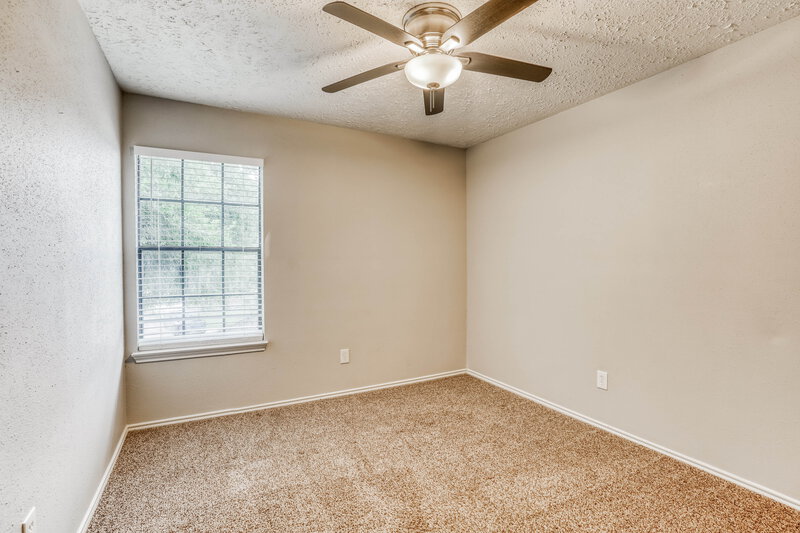 1,940/Mo, 2002 Hickory Glen Dr Missouri City, TX 77489 Bedroom View 2