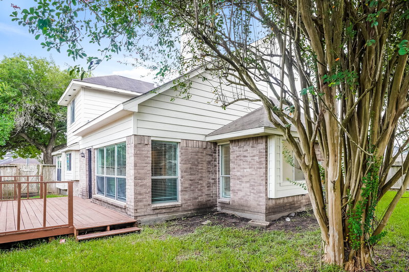 1,940/Mo, 2002 Hickory Glen Dr Missouri City, TX 77489 Rear View