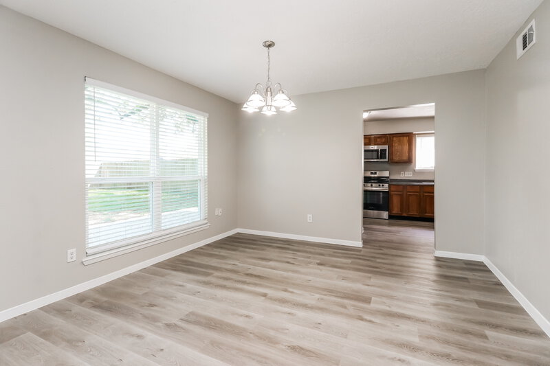 1,850/Mo, 16818 Swanmore Drive Humble, TX 77396 Dining Room View
