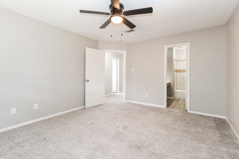 1,850/Mo, 16818 Swanmore Drive Humble, TX 77396 Main Bedroom View 2