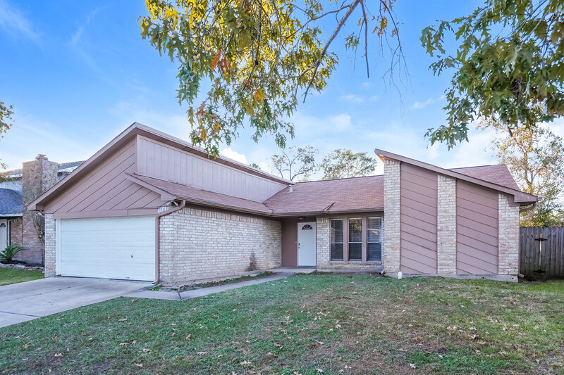 1,645/Mo, 20117 Dawn Mist Dr Humble, TX 77346 Front View