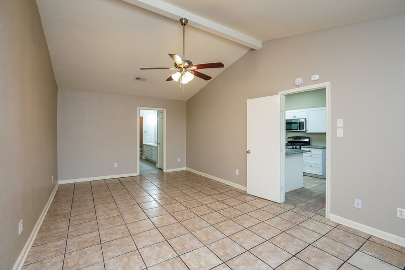 1,645/Mo, 20117 Dawn Mist Dr Humble, TX 77346 Main Bedroom View