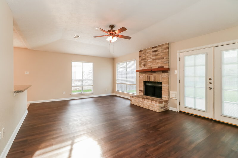 2,025/Mo, 7323 Echo Pines Dr Humble, TX 77346 Living Room View 3