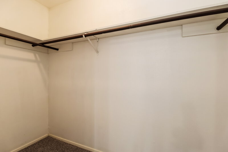 1,675/Mo, 13411 Reads Ct Houston, TX 77015 Amenities View