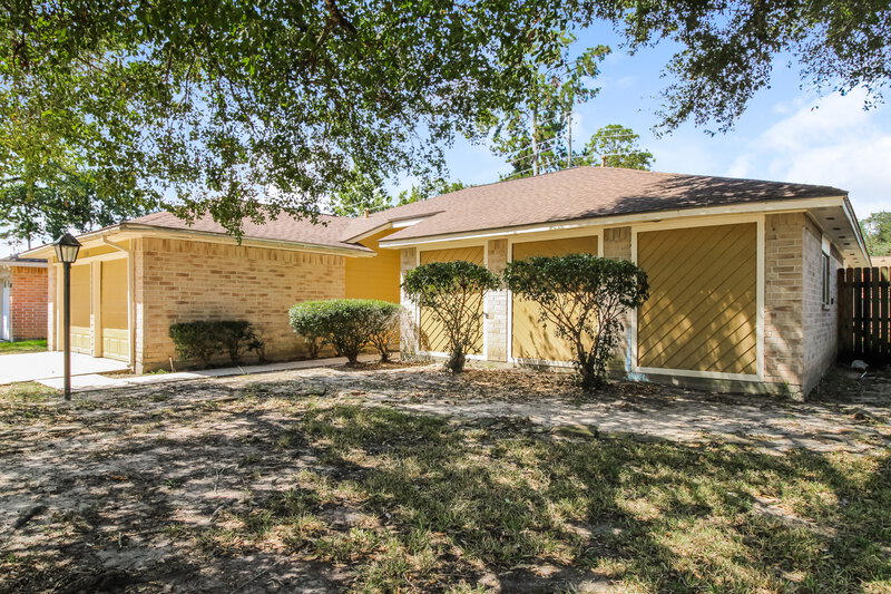 1,765/Mo, 2535 Goldspring Ln Spring, TX 77373 Front View 2