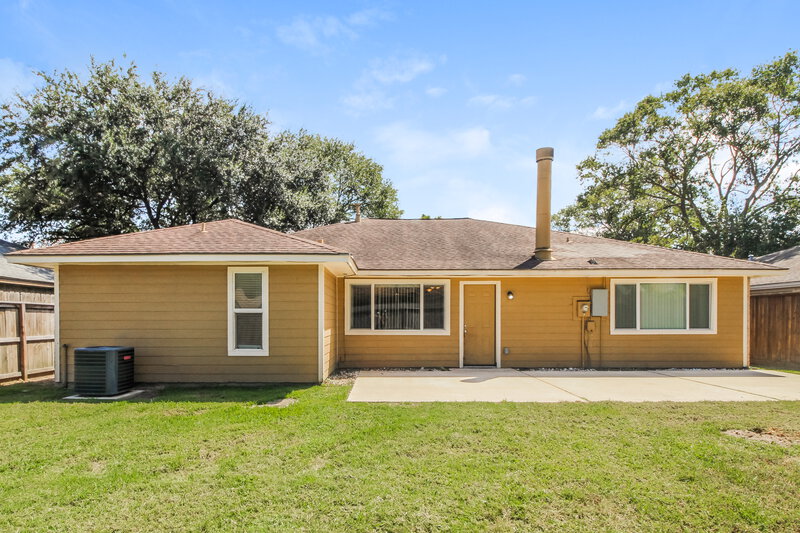1,765/Mo, 2535 Goldspring Ln Spring, TX 77373 Rear View