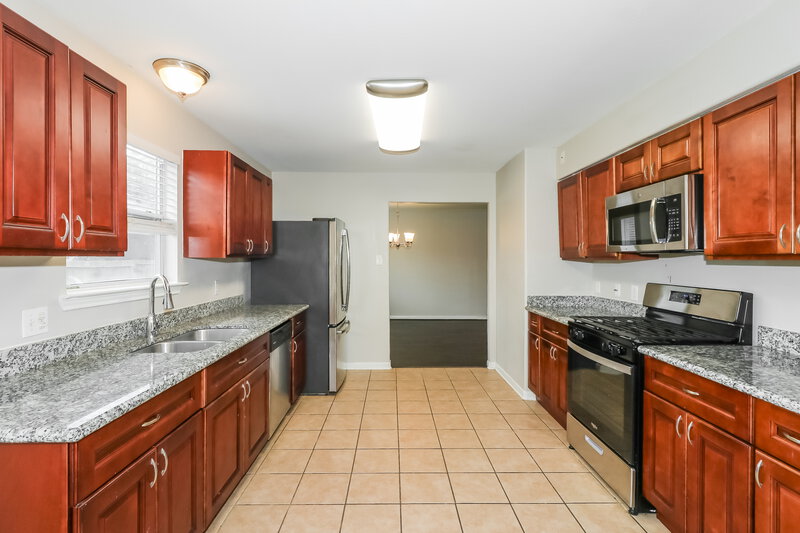 1,785/Mo, 12202 Greencanyon Dr Houston, TX 77044 Kitchen View 2