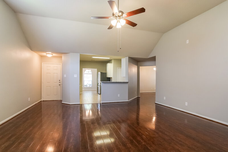 1,970/Mo, 17807 Egret Lake Way Humble, TX 77346 Living Room View 2