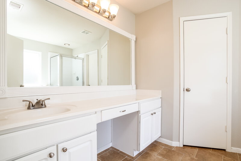 1,970/Mo, 17807 Egret Lake Way Humble, TX 77346 Master Bathroom View