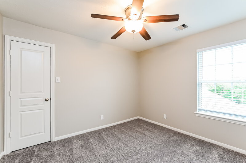 2,220/Mo, 18310 Canary Bluff Ln Cypress, TX 77433 Bedroom View 2