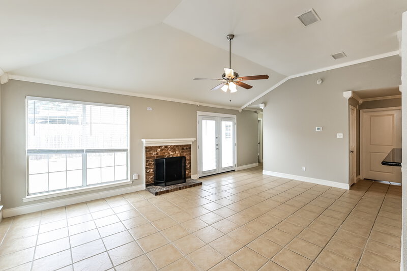 1,775/Mo, 17422 Lobo Trl Houston, TX 77084 Living Room View 2