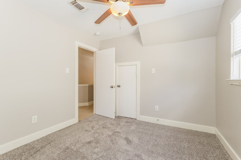 1,755/Mo, 9711 Farrell Dr Houston, TX 77070 Bedroom View