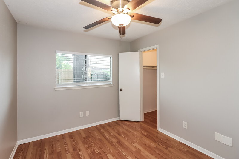 1,620/Mo, 15203 Beechnut St Houston, TX 77083 Bedroom View 2