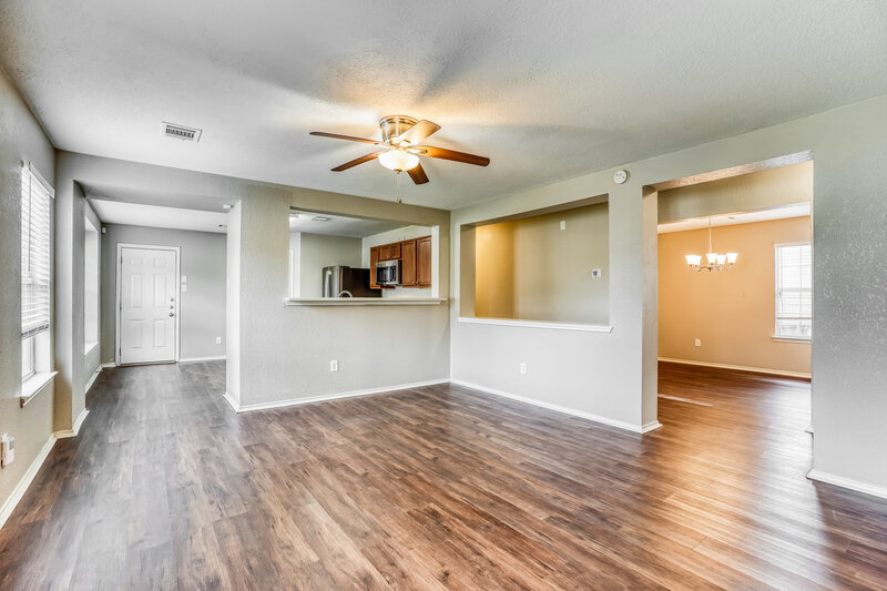 1,725/Mo, 20619 Tayman Oaks Drive Cypress, TX 77433 Living Room View