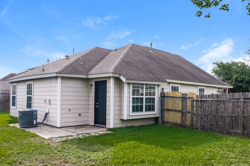 1,725/Mo, 20619 Tayman Oaks Drive Cypress, TX 77433 Rear View