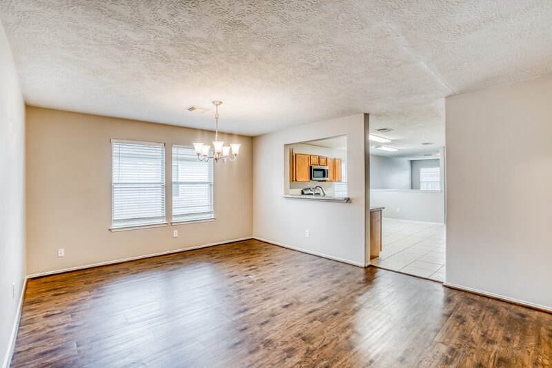 1,950/Mo, 4931 Winding View Ln Humble, TX 77346 Dining Room View