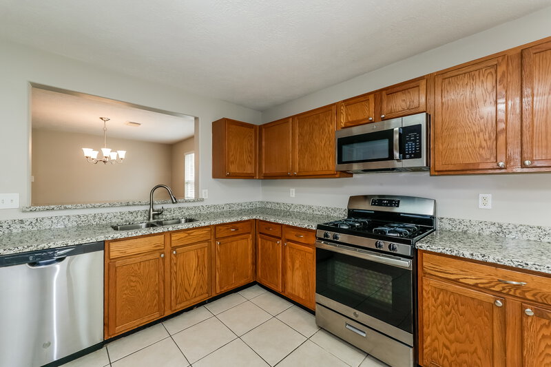 2,870/Mo, 4931 Winding View Ln Humble, TX 77346 Kitchen View 2
