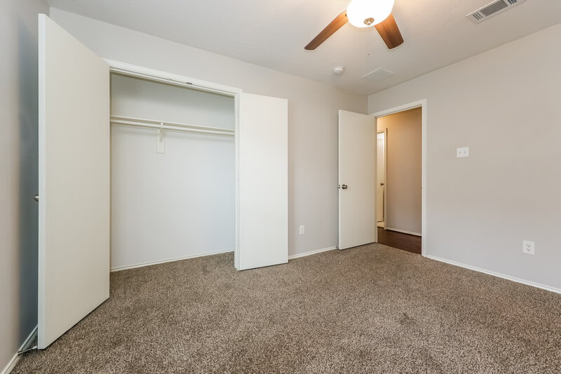 2,870/Mo, 4931 Winding View Ln Humble, TX 77346 Bedroom View 2