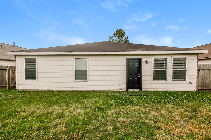 2,870/Mo, 4931 Winding View Ln Humble, TX 77346 Rear View