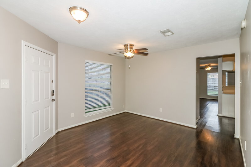 1,840/Mo, 12339 Westwold Dr Tomball, TX 77377 Family Room View