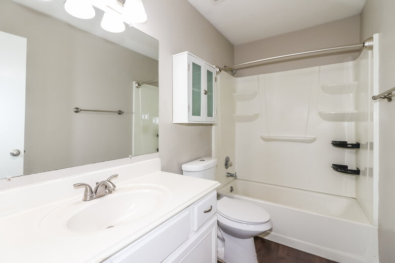 1,840/Mo, 12339 Westwold Dr Tomball, TX 77377 Bathroom View
