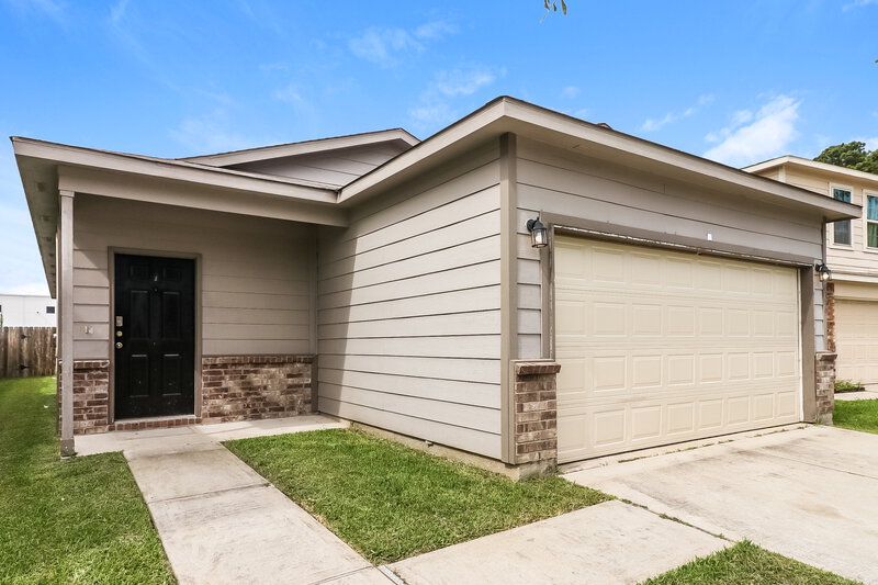 1,730/Mo, 10339 Dawson Hill Ln Houston, TX 77044 Front View