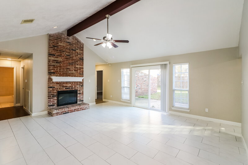 1,850/Mo, 17435 Chicory Dr Houston, TX 77084 Living Room View