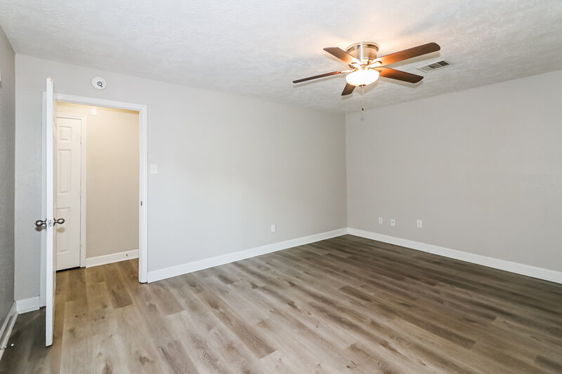 1,850/Mo, 17435 Chicory Dr Houston, TX 77084 Main Bedroom View 2