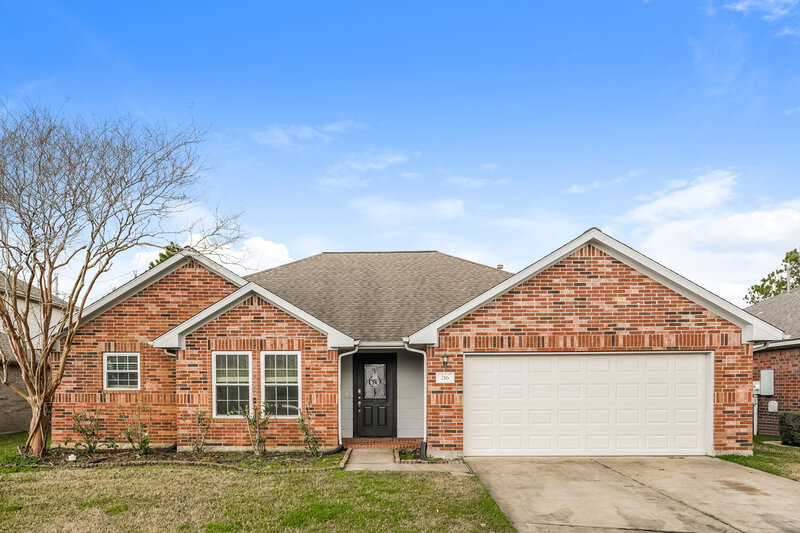 1,990/Mo, 216 Green Isle Ave Dickinson, TX 77539 External View