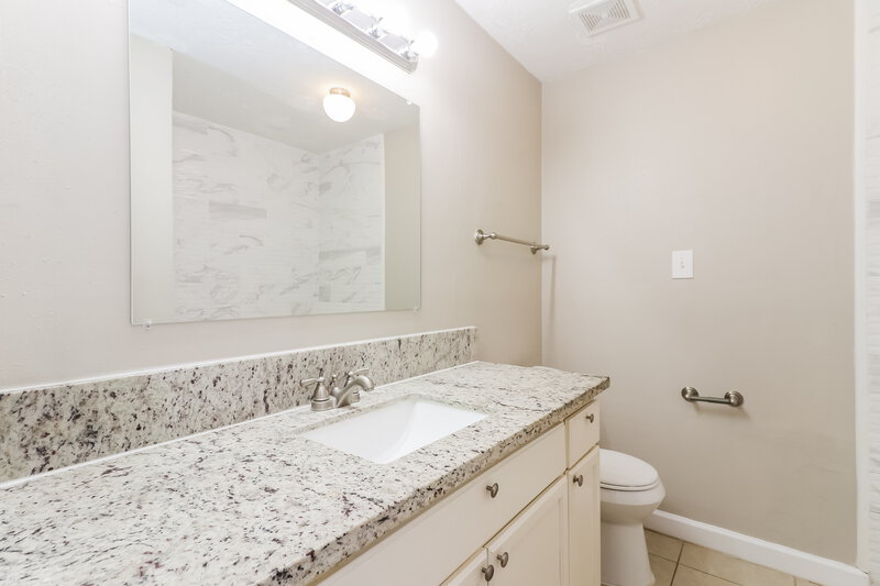 1,780/Mo, 11403 Milners Point Dr Houston, TX 77066 Bathroom View