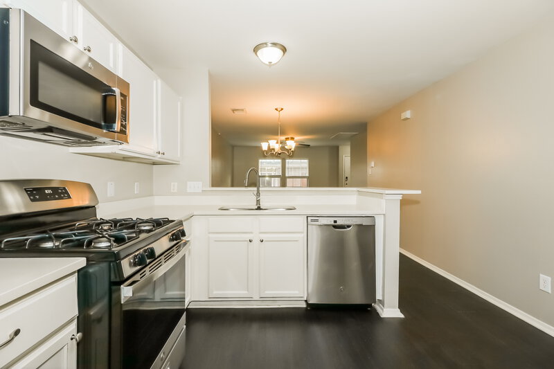 1,560/Mo, 6154 Settlers Lake Cir E Katy, TX 77449 Kitchen View